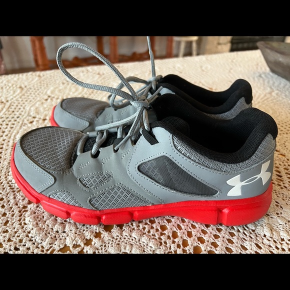 Under Armour Other - Men’s Under Armour size 10